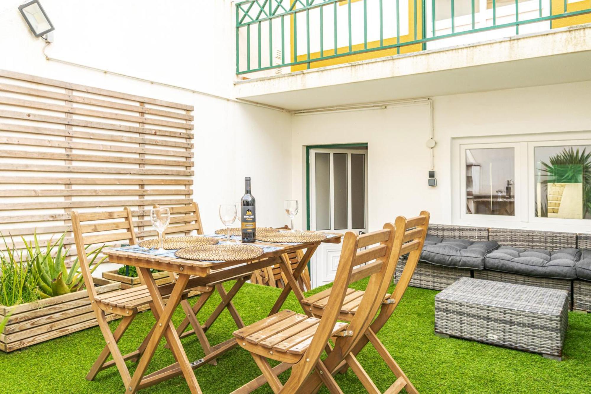 Baleal Happiness Surf House Villa Ferrel  Buitenkant foto