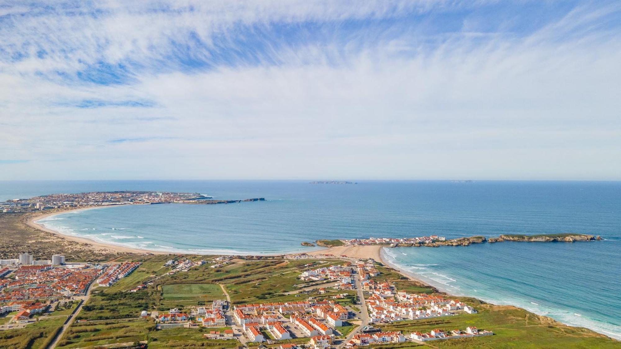 Baleal Happiness Surf House Villa Ferrel  Buitenkant foto