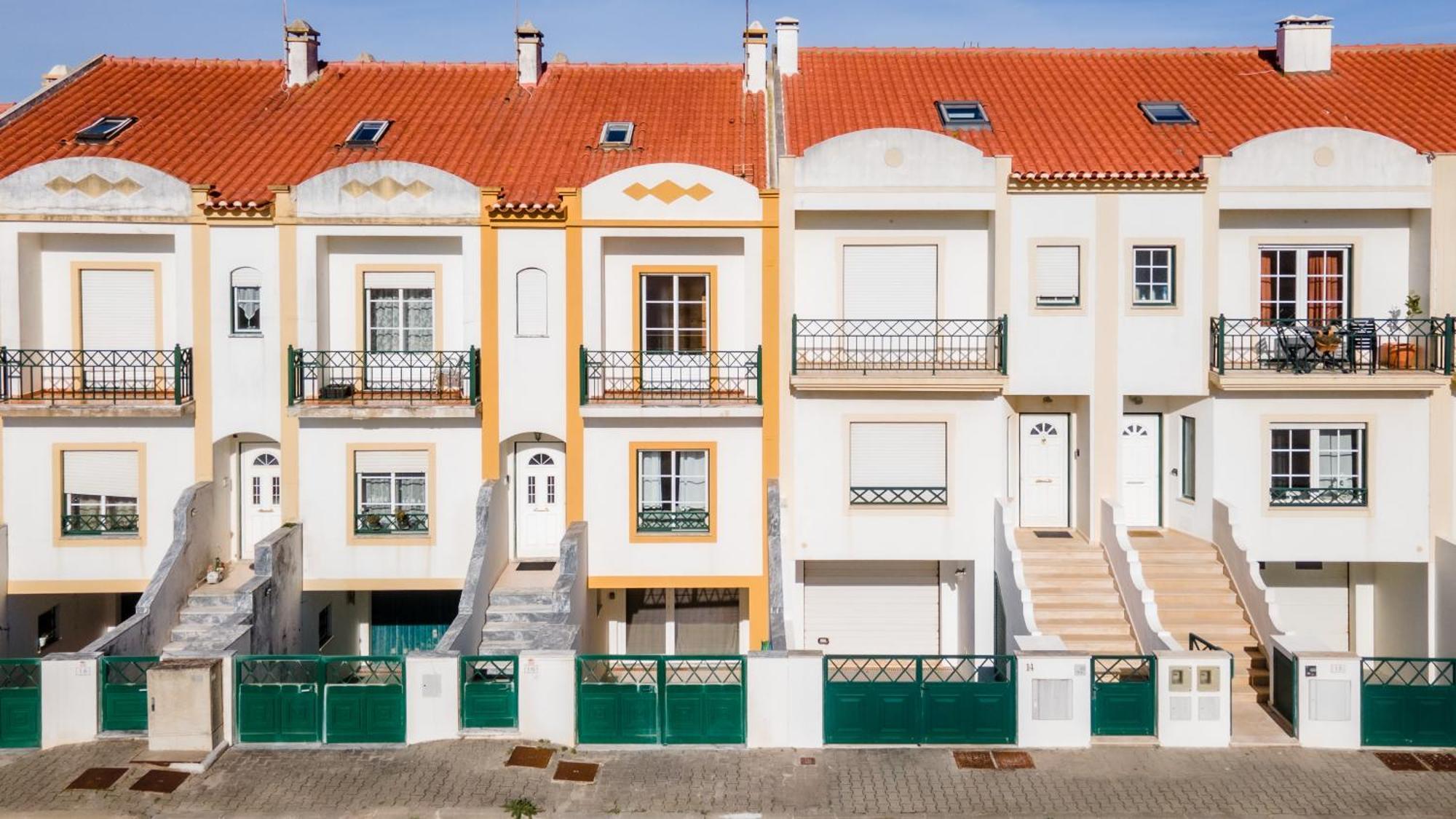 Baleal Happiness Surf House Villa Ferrel  Buitenkant foto